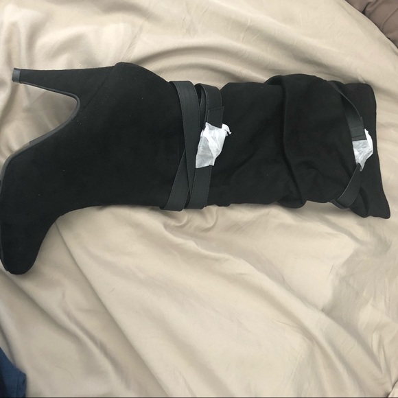 Venus Women’s side zip new black dress heel - Picture 3 of 6